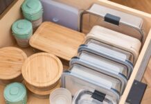 Реальний хаос із контейнерами для їжі