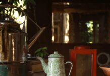 Як розпізнати справжній антикваріат: посібник для початківців з уникнення підробок